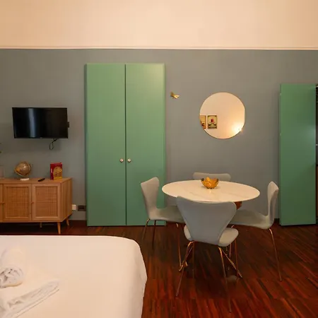 Crocetta Golden Soul | Design Loft Vicino Porta Nuova トリノ