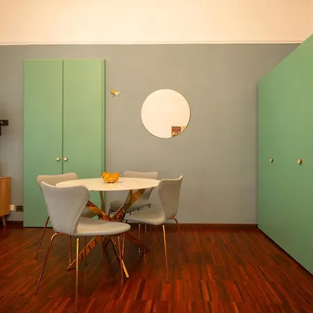 Crocetta Golden Soul | Design Loft Vicino Porta Nuova トリノ